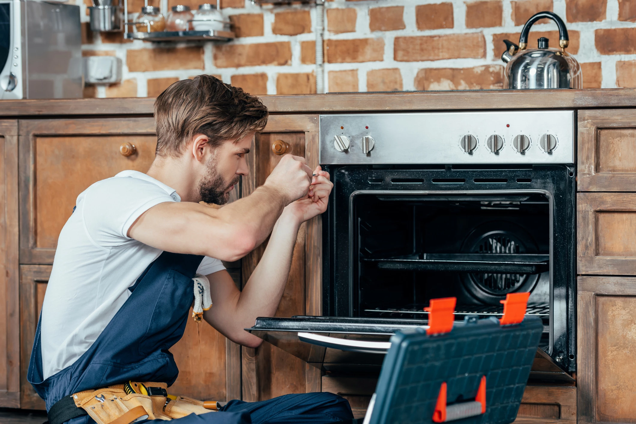 Common UK Home Repair Problems and How Professionals Fix Them